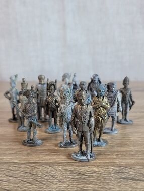 Vintage Kinder Surprise Metal Soldier Figurine Lot - Mixed Silver & Gold Tones